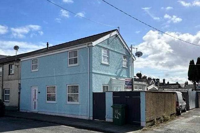 Thumbnail End terrace house for sale in Glaslyn Street, Porthmadog