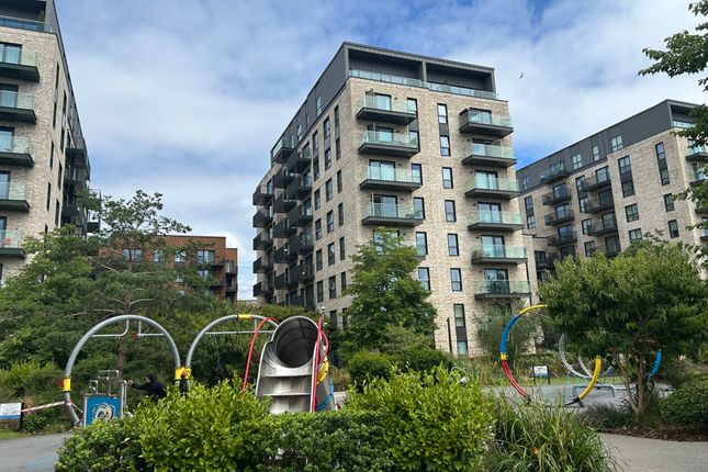 2-bed flat on Flat 9 Arber House, 2, Greenleaf Walk, Southall, £520,000