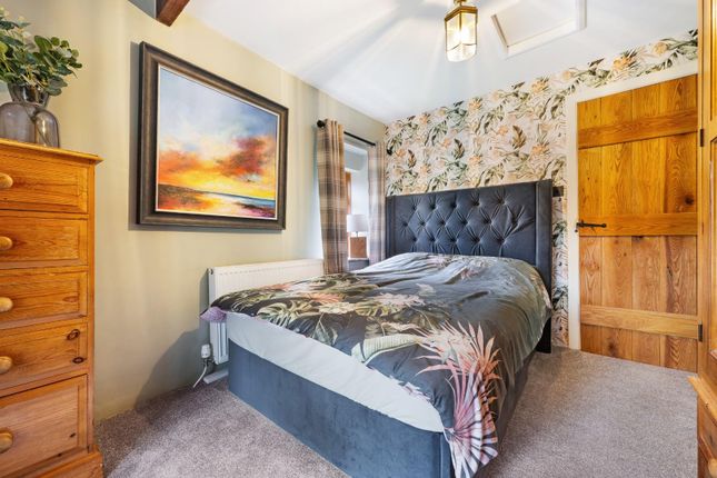 Jacketman_S Cottage Hdr-6.Jpg