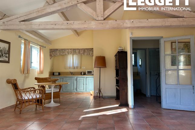 Villa for sale in Uzès, Gard, Occitanie