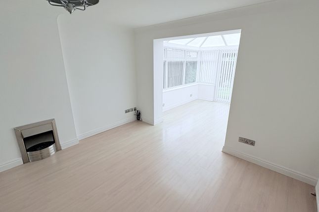 21 Swainby Close, Hull photo 5