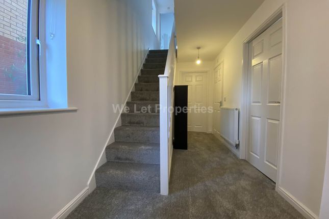 41, Metcombe Way, Manchester photo 5