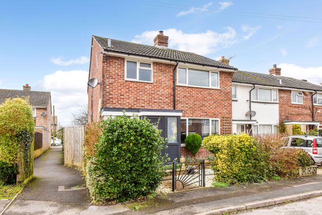 Thumbnail End terrace house for sale in Heather Road, Petersfield, Hampshire
