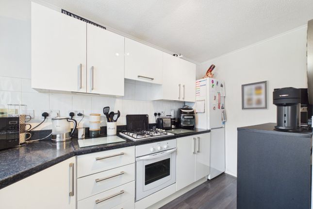 20, Keble Way, Sandhurst photo 4