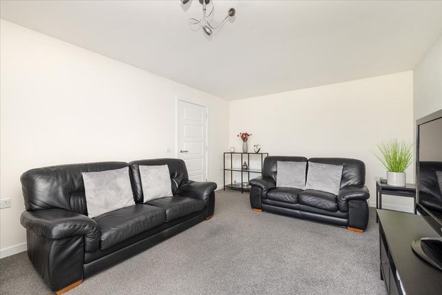 5 Wester Suttieslea Path, Newtongrange photo 4
