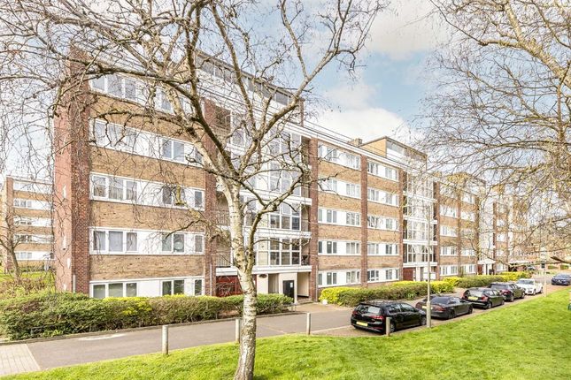 Thumbnail Flat to rent in Tildesley Road, London