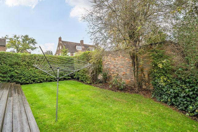 Gurney Drive, Gurney Drive, Hampstead Garden Suburb photo 4