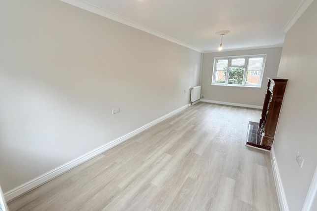 12, Melrose Grove, Horsforth photo 4