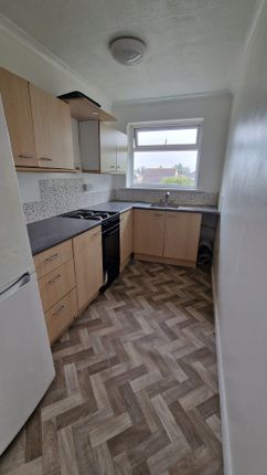 12, Thirkleby Close, Slough photo 4