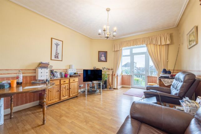 Detached house for sale in Hillway, Westcliff-On-Sea