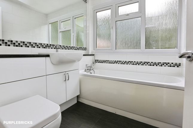 29, Plover Close, Southampton photo 4