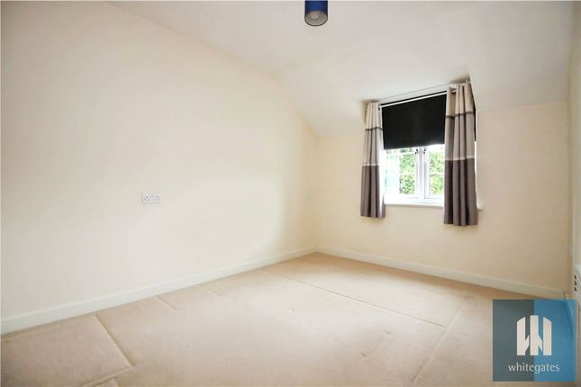 10, Empire Court, Brighouse photo 4