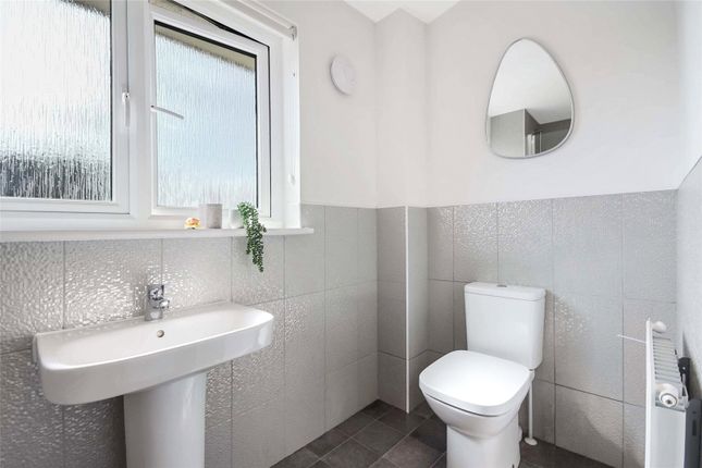 4, Lapwing Drive, Glasgow photo 4