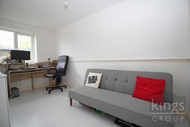 Flat for sale in Boundary House, Theobalds Lane, Cheshunt, Waltham Cross