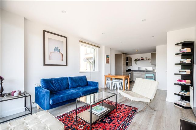Flat 1, 3rd floor, Dance Square, Orchard Building, Clerkenwell photo 4