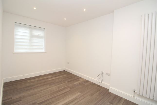 4B, Amersham Vale, London photo 5