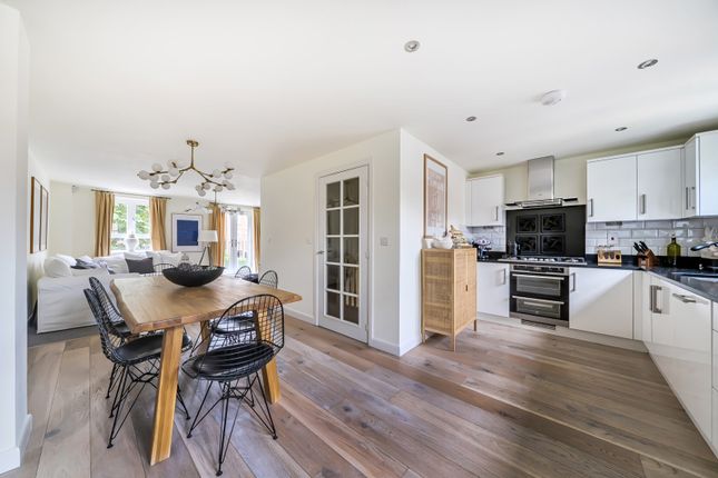 16, Denman Drive, Newbury photo 4