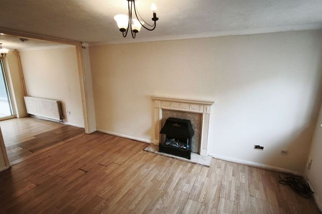 28 Kents Road, Milton Keynes photo 2
