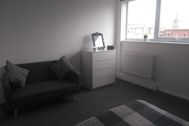 26a, Wolverhampton photo 2