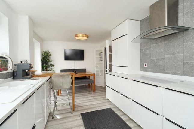 2, Brock Close, Stockton-On-Tees photo 2