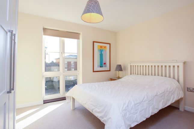 25, Trevelyan, Green Lane, Windsor photo 4
