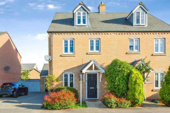 4 Bedroom House in NN9 6US