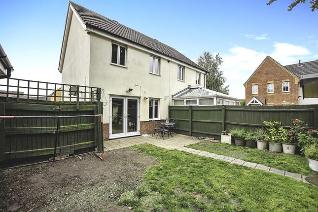 Semi-detached house for sale in Hodges Close, Chafford Hundred, Grays