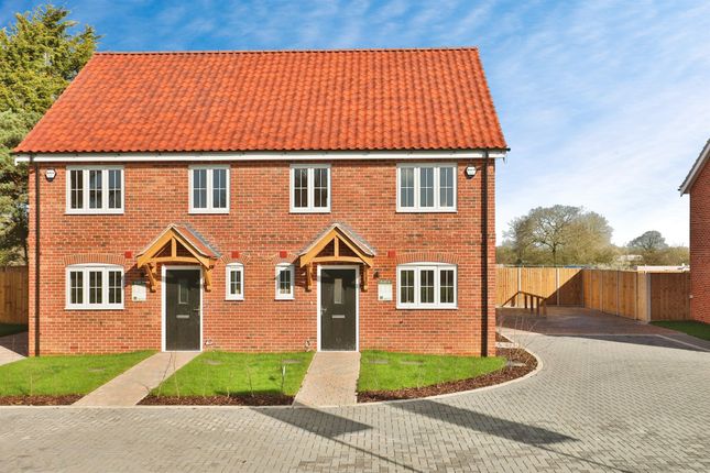 Thumbnail Semi-detached house for sale in Roundhouse Way, Yaxham, Dereham