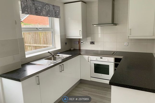 Temple Row, Colton, Leeds photo 3