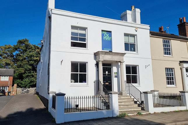 Office to let in First Floor, 22 London Road, Horsham