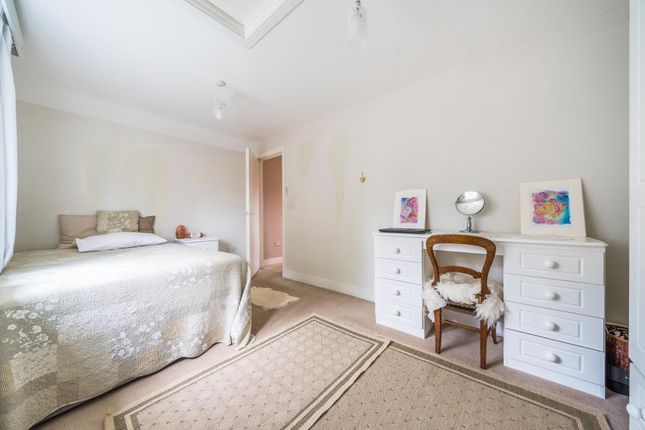 End terrace house for sale in Kidlington, Oxford