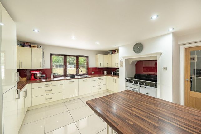 Hatchescrote, Church End, Dunmow photo 3