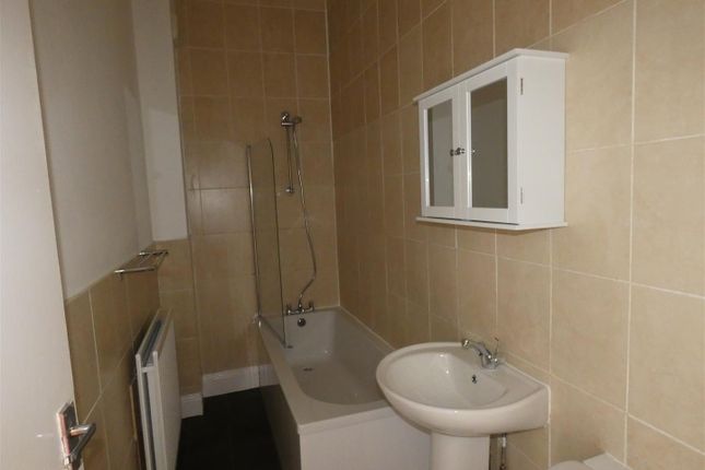 100, Trewhitt Road, Heaton photo 4
