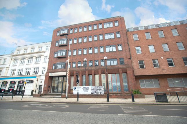 Thumbnail Flat to rent in George Street, Hull