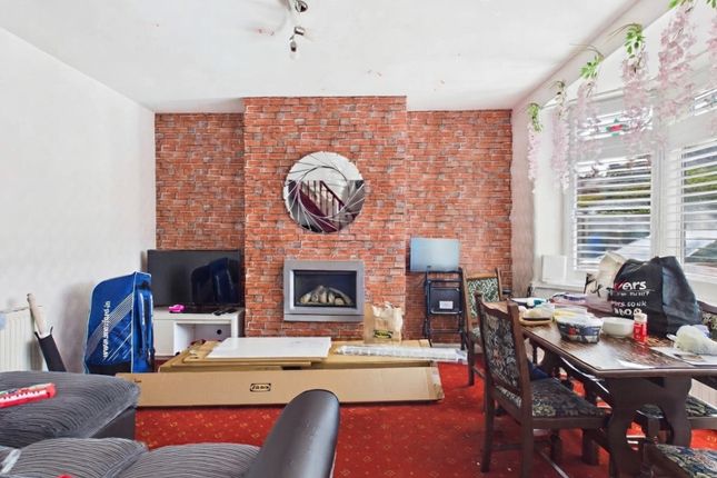 43, Werneth Avenue, Hyde photo 4