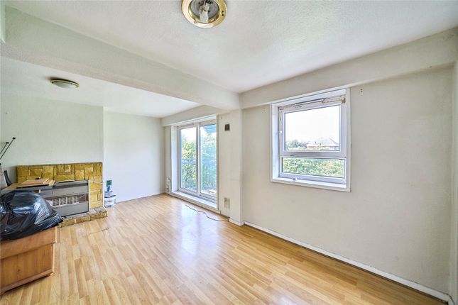 36, Gillman Drive, London photo 3