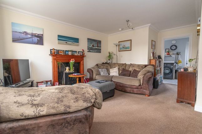 58, Ashburton Close, Wells-next-the-Sea photo 4