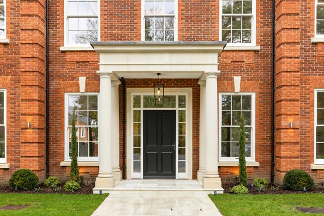 East Road, Weybridge photo 2