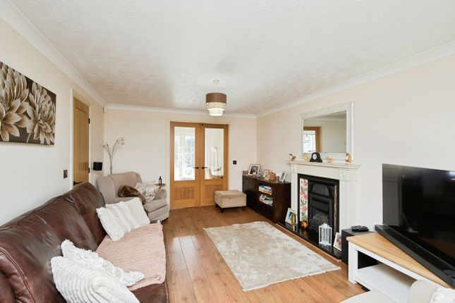 9, Laurel Drive, Aston-on-Trent photo 3