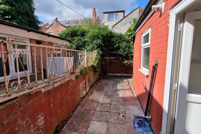 Semi-detached house to rent in Lois Avenue, Nottingham