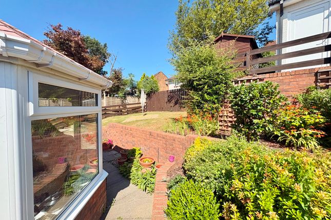 2, Clos Bryn Isaf, Llanelli photo 5