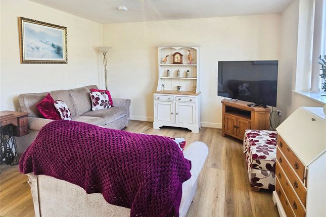 4 Kempthorne Row,, Park Avenue, Shropshire photo 2