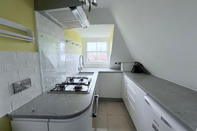 Flat 5, Beach Street, Deal photo 5