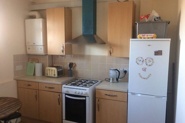 Thumbnail Flat to rent in Gales Gardens, London