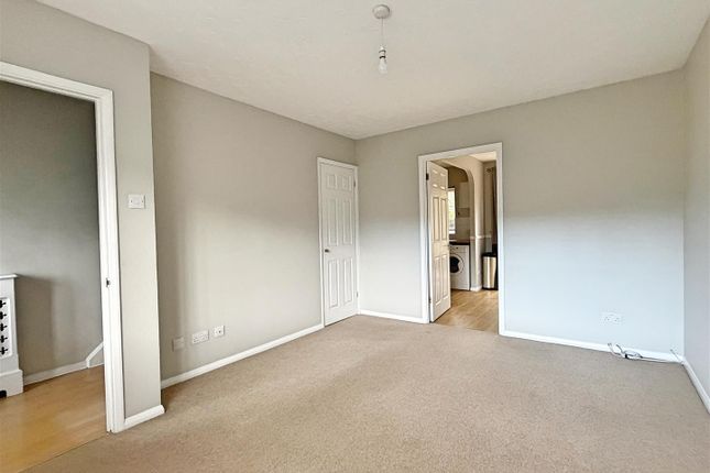 4, Ragley Close, Braintree photo 2