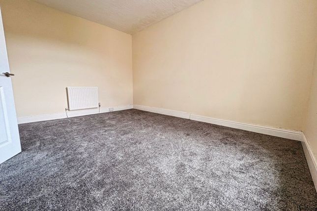 2a, Gower Buildings, Briton Ferry photo 4