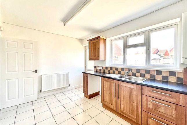 16, Cobden Street, Kirkby In Ashfield photo 3