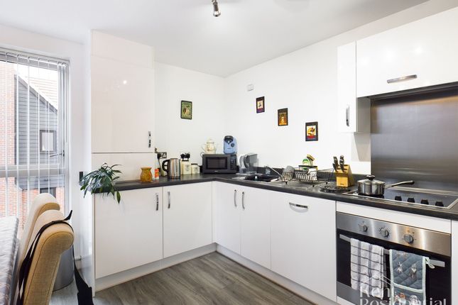 Flat 3, 11 Malpass Drive, West Malling photo 2