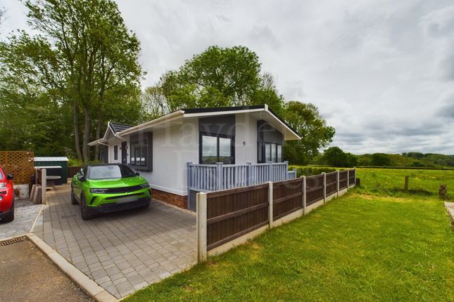 Mobile/park home for sale in Valley View Park, Alveley, Bridgnorth