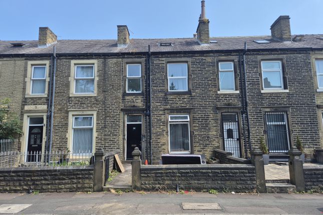 5-bed house on 8, Arnold Avenue, Huddersfield, £50,000